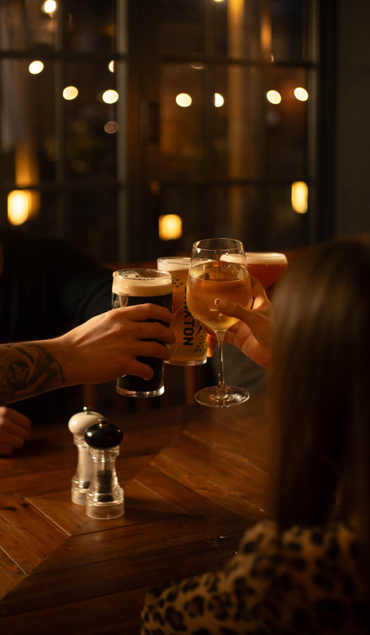 family friendly pub moreton in marsh white hart royal scaled