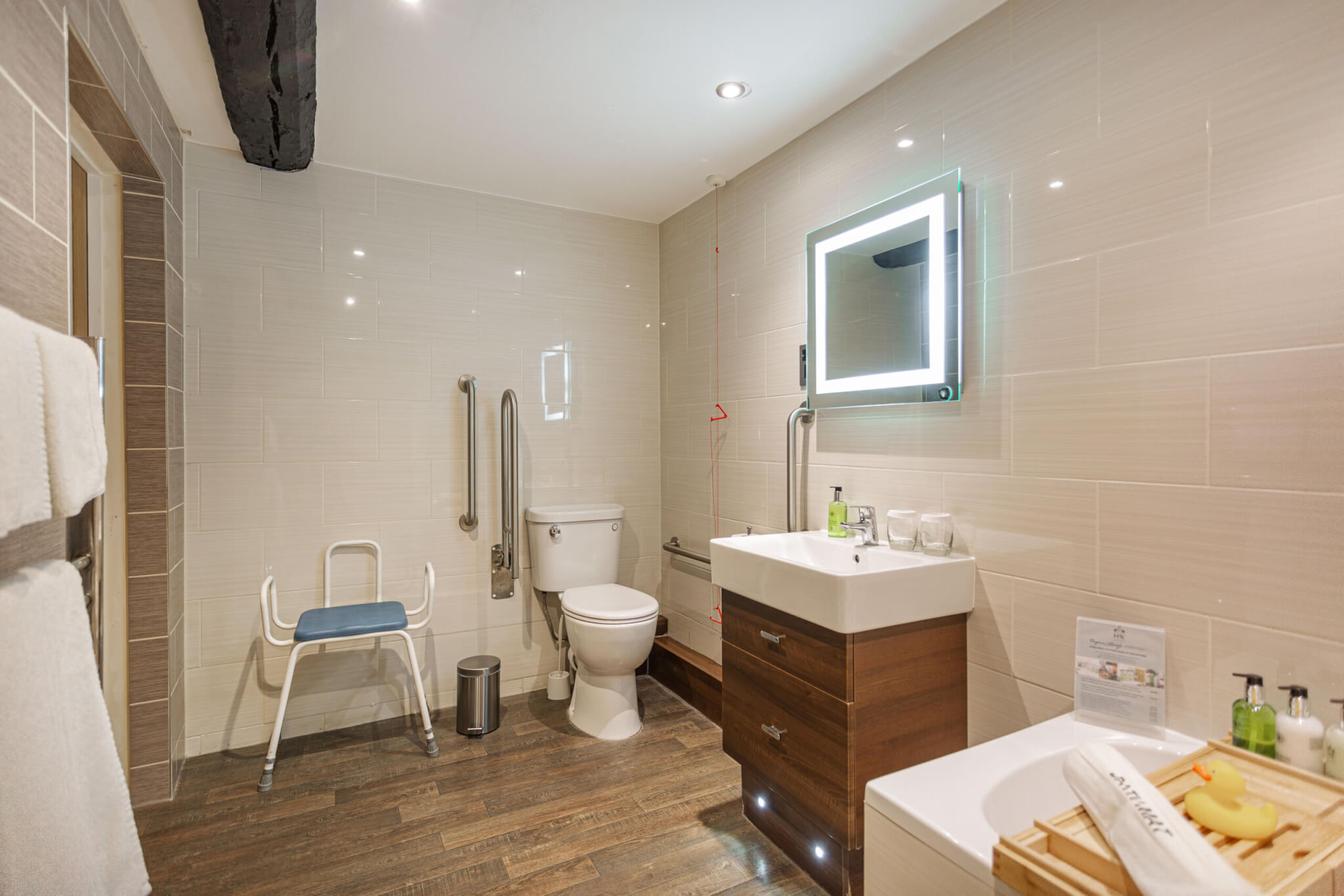 White Hart Royal Hotel Classic Accessible Double Room Bathroom Space scaled